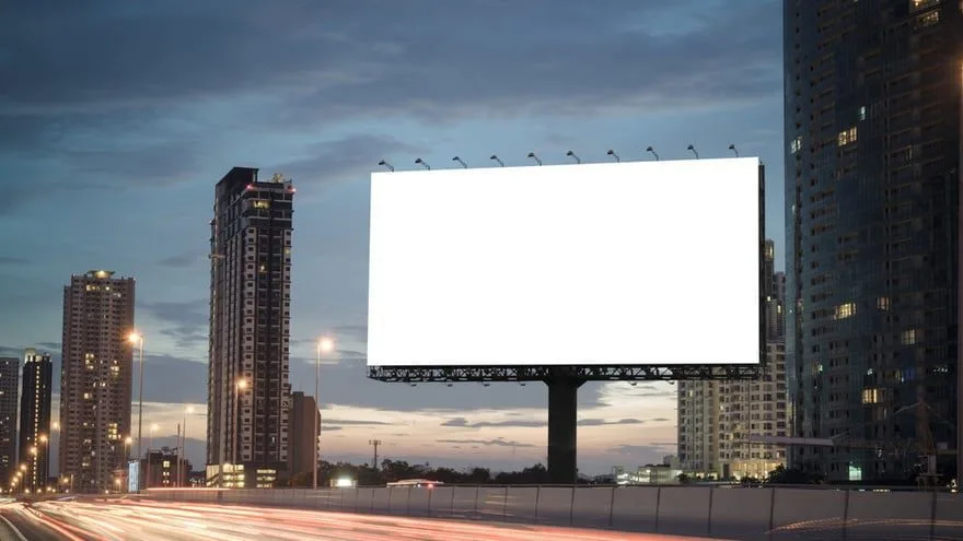 Kekurangan Iklan dengan Papan Reklame