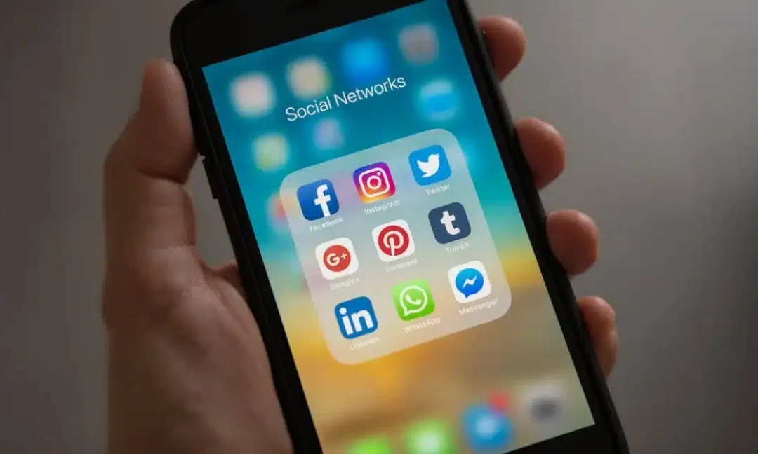 Mengapa Bisnis Butuh Jasa Sosmed Profesional