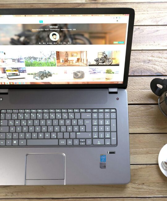 Contoh Website Statis