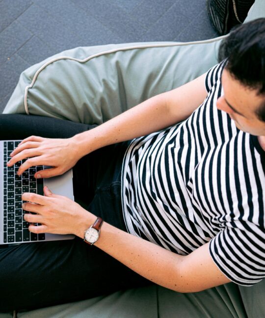 Perbedaan Antara Teknologi Web dan Weblog Terdapat Pada