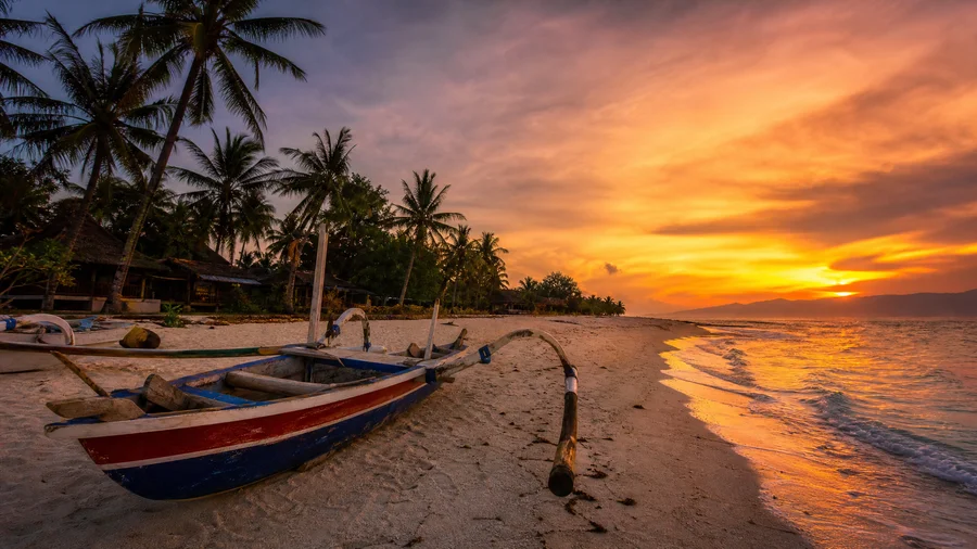 iklan tempat wisata Bali pantai golden hour